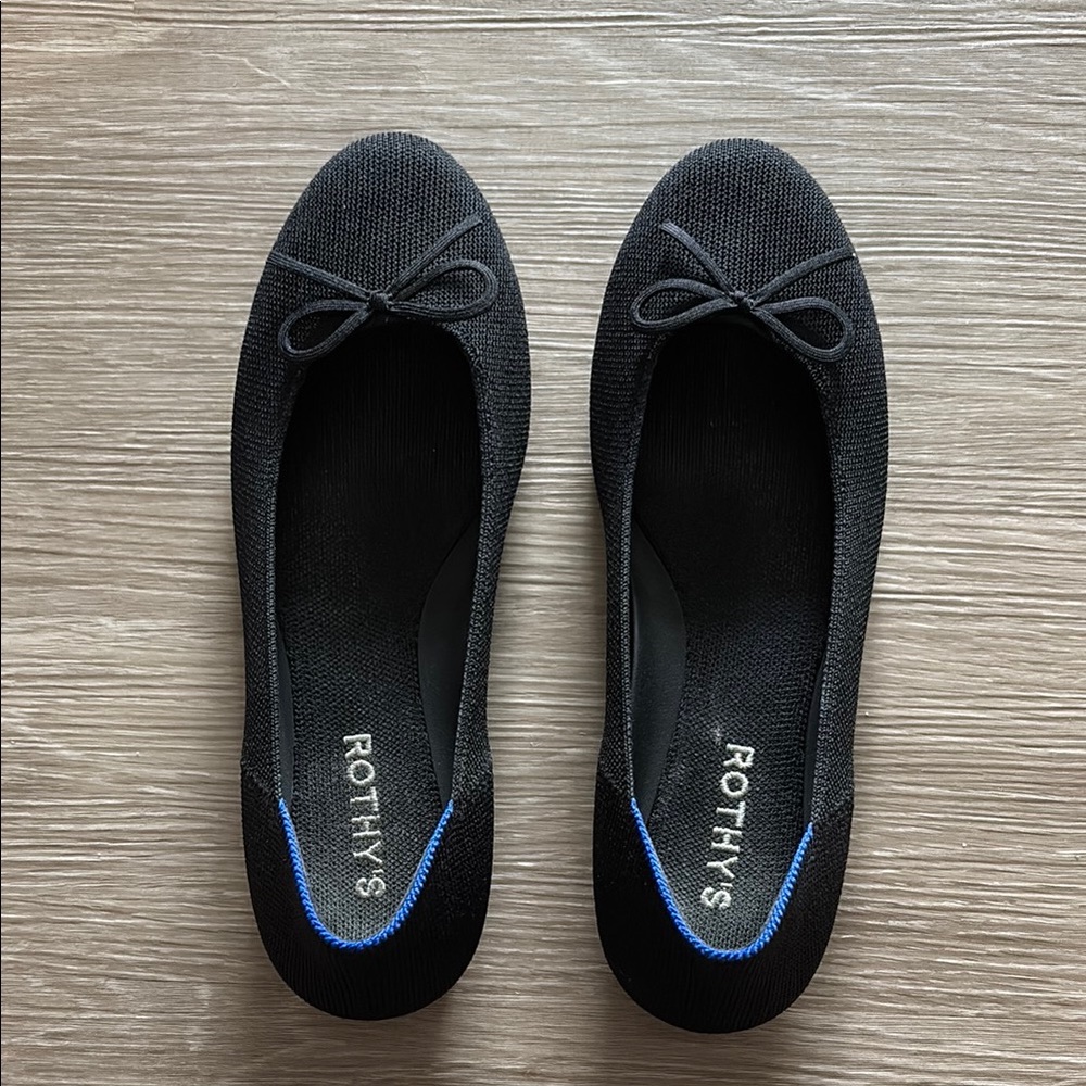 Like New Rothy's Black Ballet Flats Size 8